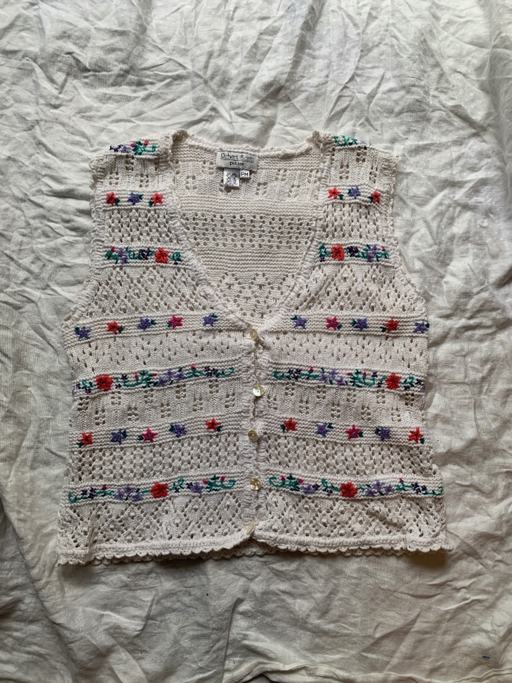Vintage grandma core cottage core floral white sweater vest, linen/cotton, P M